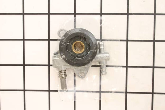 Husqvarna Automatic Adjustable Bar Oil Pump Assembly - 521586001