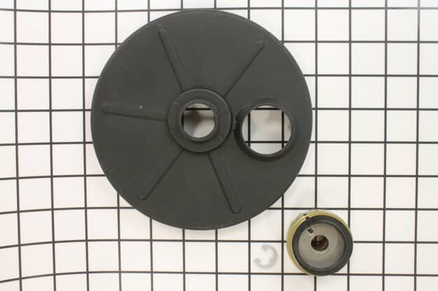 Husqvarna Right Hand Drive Pinion Gear Assembly - 532193367